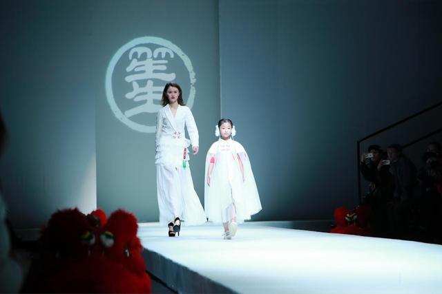 少儿模特大咖朱敏-浅谈少儿模特培训考级行业现状